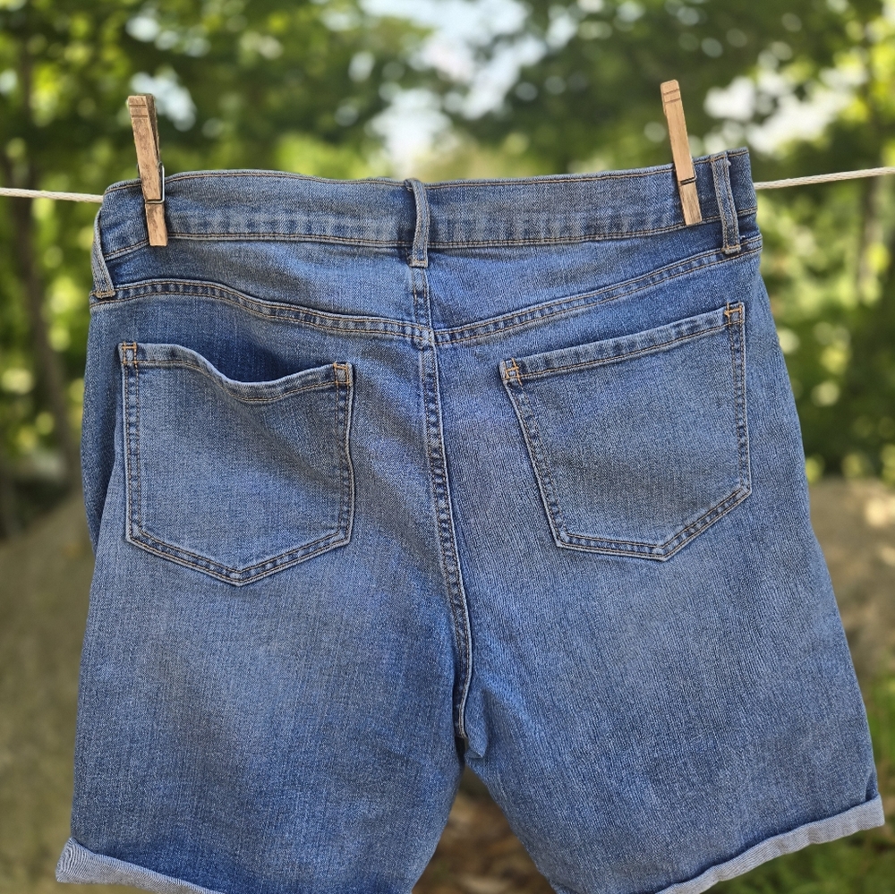 Old Navy Bermuda Shorts